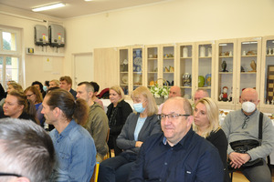  (photo)