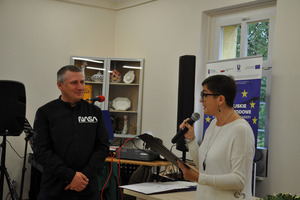  (photo)