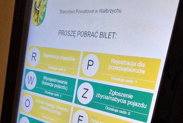 Kolejkomat ponownie w Wydziale Komunikacji i Transportu