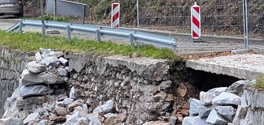 Awaryjne zabezpieczenie korpusu drogi w Zagórzu Śląskim